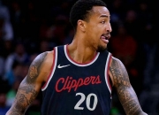 雷火电竞亚洲先驱-四川队绝杀快船，德罗赞状态火热