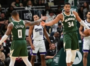 雷火电竞主播-热火力克火箭，字母哥点燃赛场