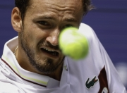 雷火电竞入驻-美网绝杀联合杯，梅德韦杰夫扛起全队