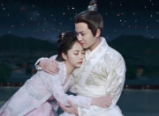 雷火电竞网址-天降神兵！拉文无解表现跨越边界，猛龙式压迫击溃广东男篮