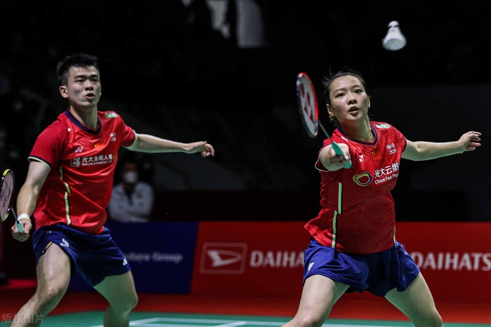 中国队翻盘印尼队，黄鸭组合扛起全队