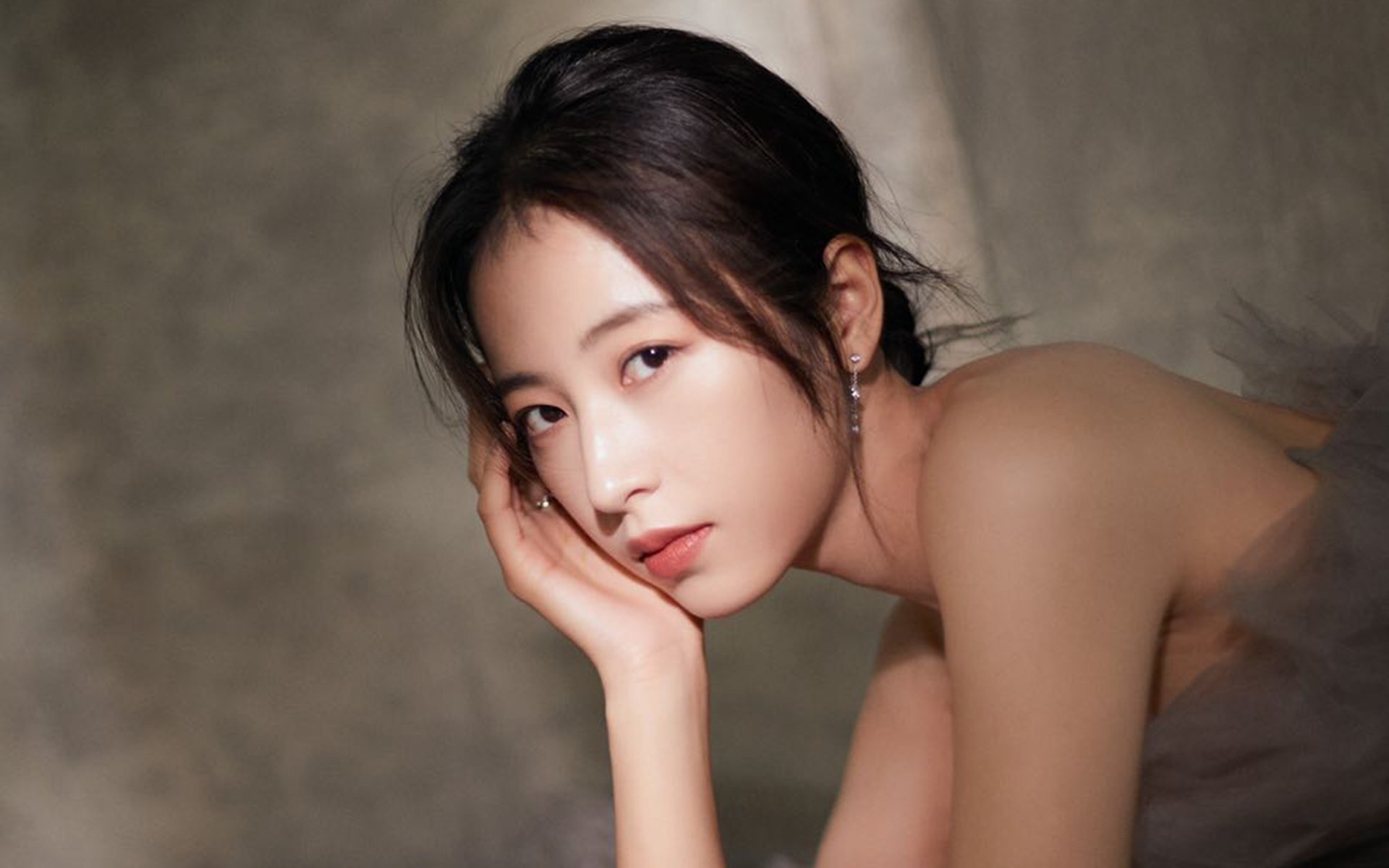 绿茵场上的地缘政治，韩国关键战突围中国，佩德里关键战不手软