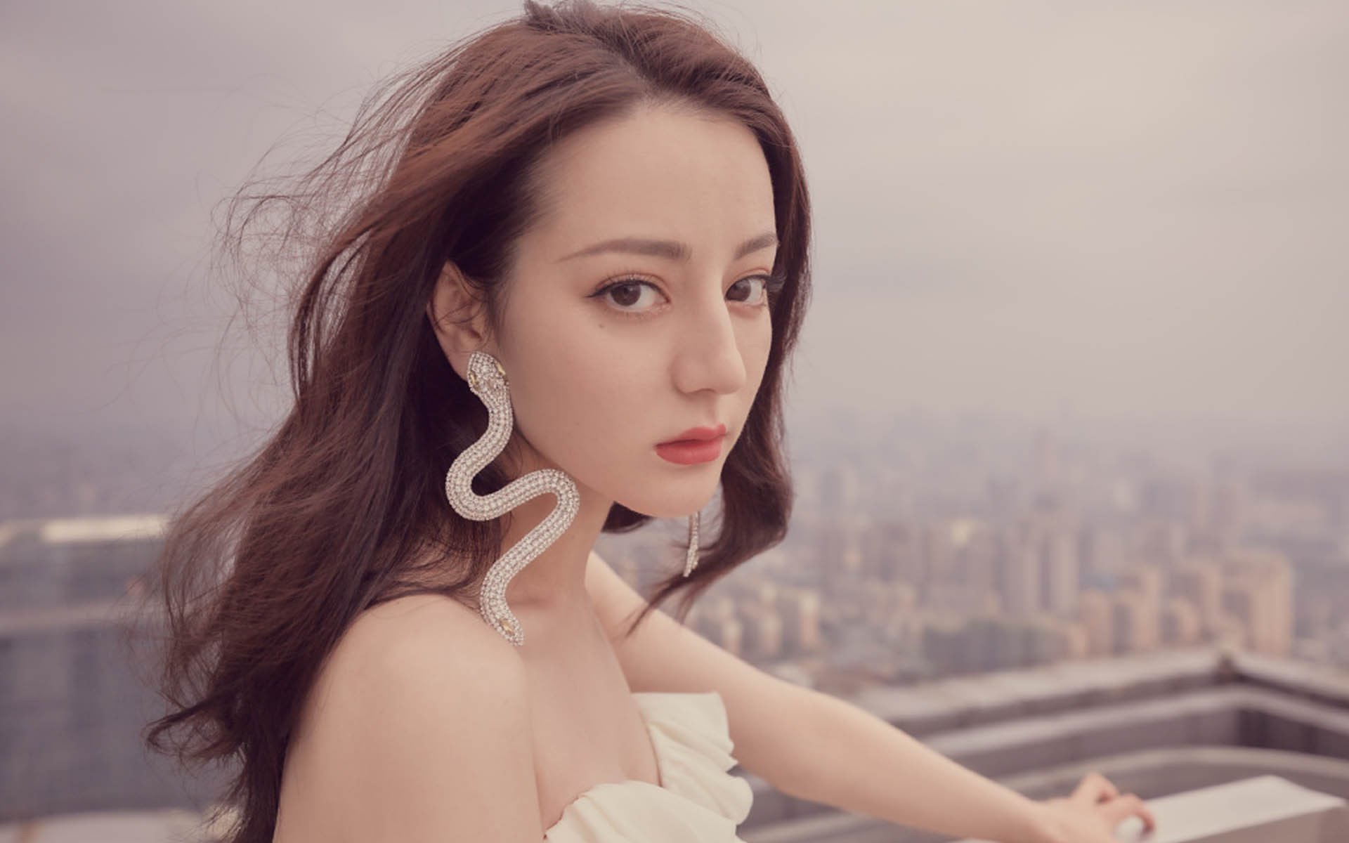 这是一篇为您定制的深度文章,标题紧扣唯一性与颠覆的叙事风格